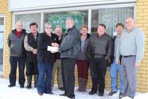 from Left to Right: Ed Gibbons (Century 21 Granite Realty Group), Bill Kulas  (ReMax North Country Realty), Joanne Barnes  (Manager, Minden Food Bank), Fred Chapple (ReMax North Country Realty), Tom Wilkinson (Director, The Lakelands Board), Lisa Mercer  (ReMax North Country Realty), David Lee  (Century 21 Granite Realty Group), Chris James  (Royal Lepage, Lakes of Haliburton), Andrew Hodgson (Century 21 Granite Realty Group)